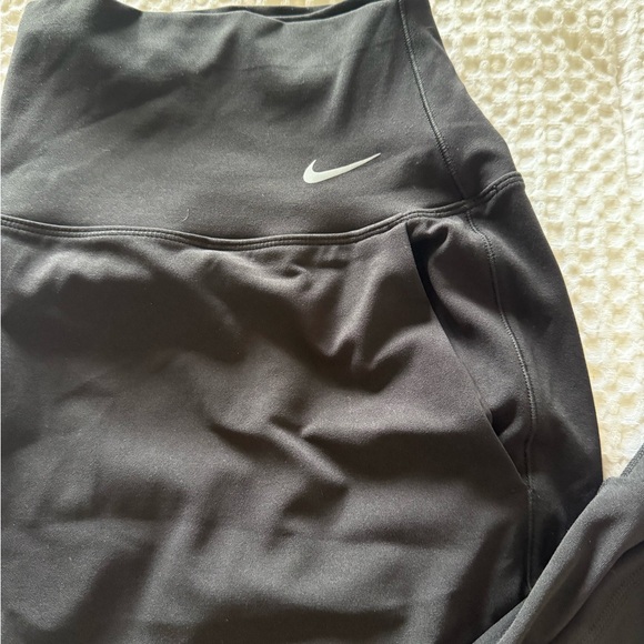 Nike Black Joggers - Picture 2 of 2